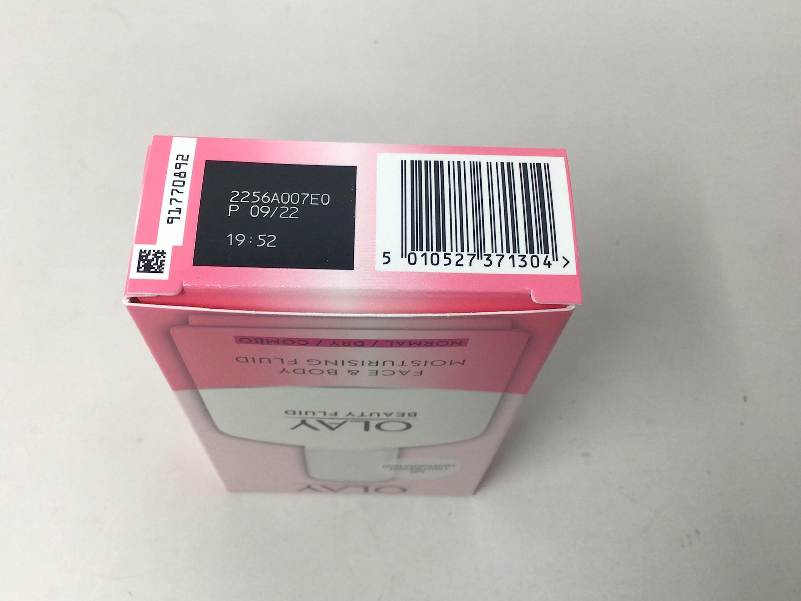 Olay Beauty Fluid Regular: texture légère préparant le maquillage