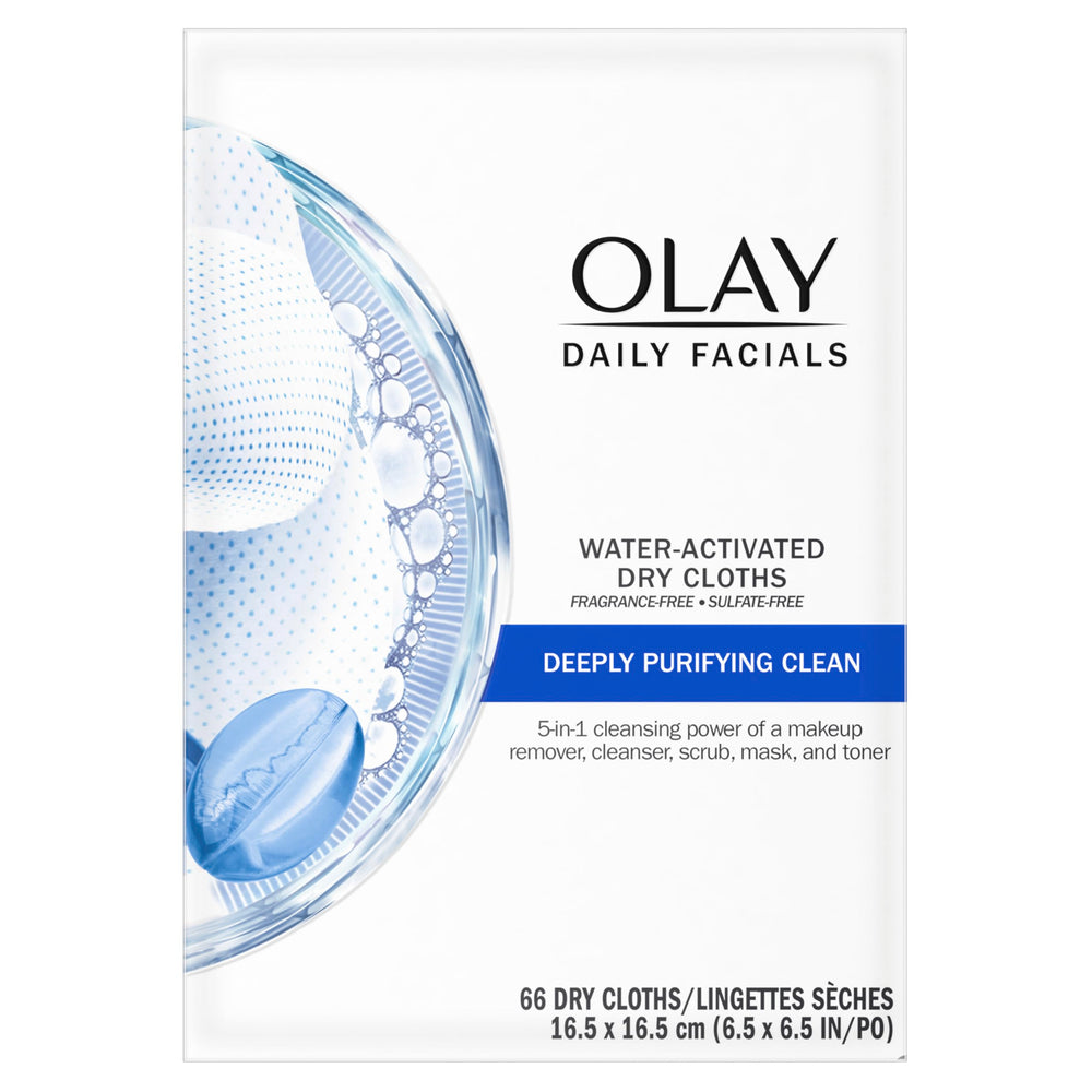 Visage et cou propres grâce aux lingettes démaquillantes Olay prêtes à l’emploi.