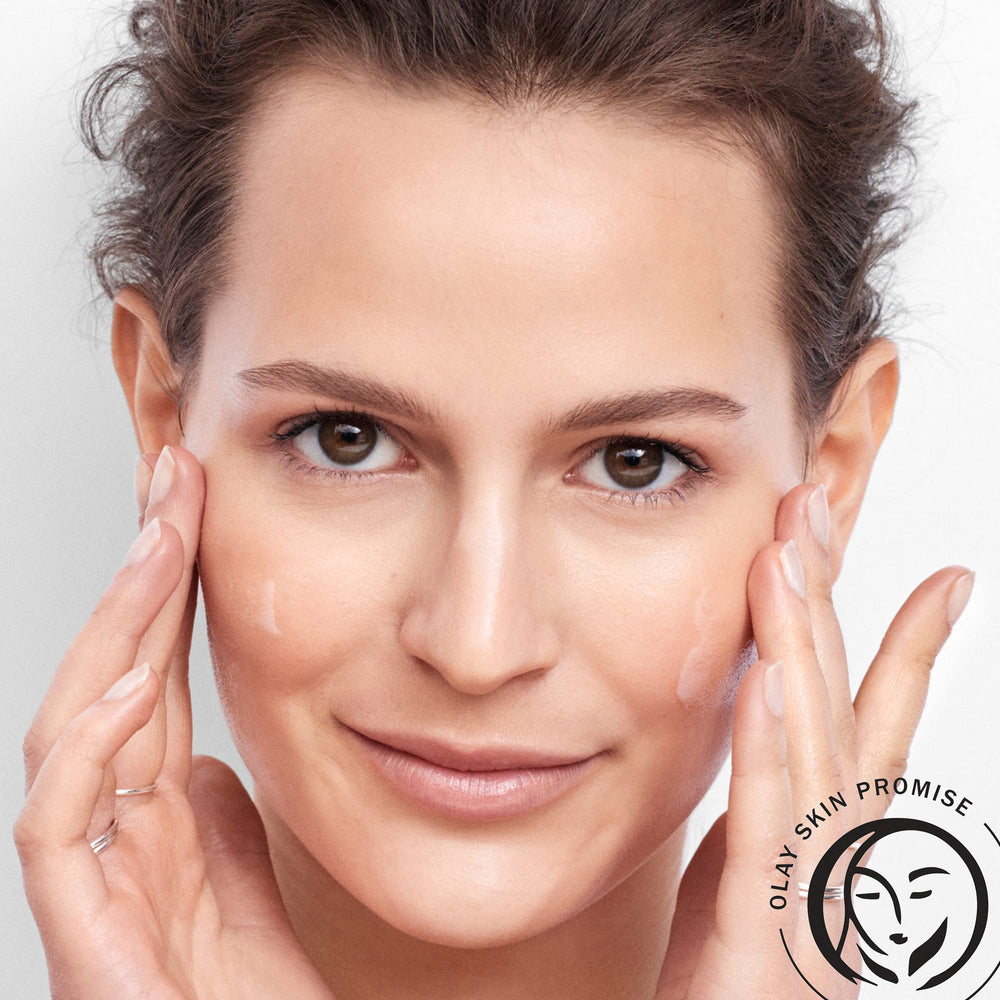 Routine nocturne avec Olay: sérum et crème hydratante pour un rituel apaisant