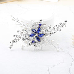 Olbye peigne mariage bleu strass argent porté par la mariée