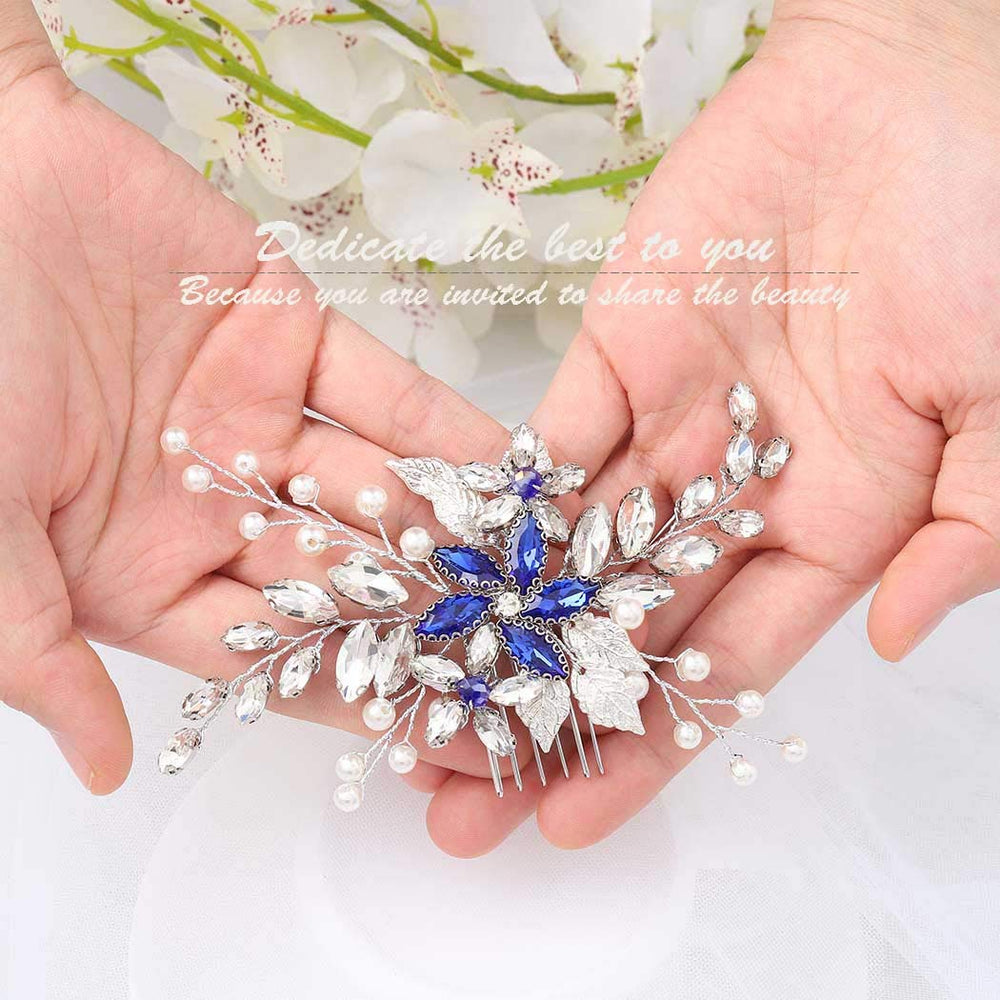 Olbye accessoire cheveux mariage bleu strass argent accompagne une allure élégante