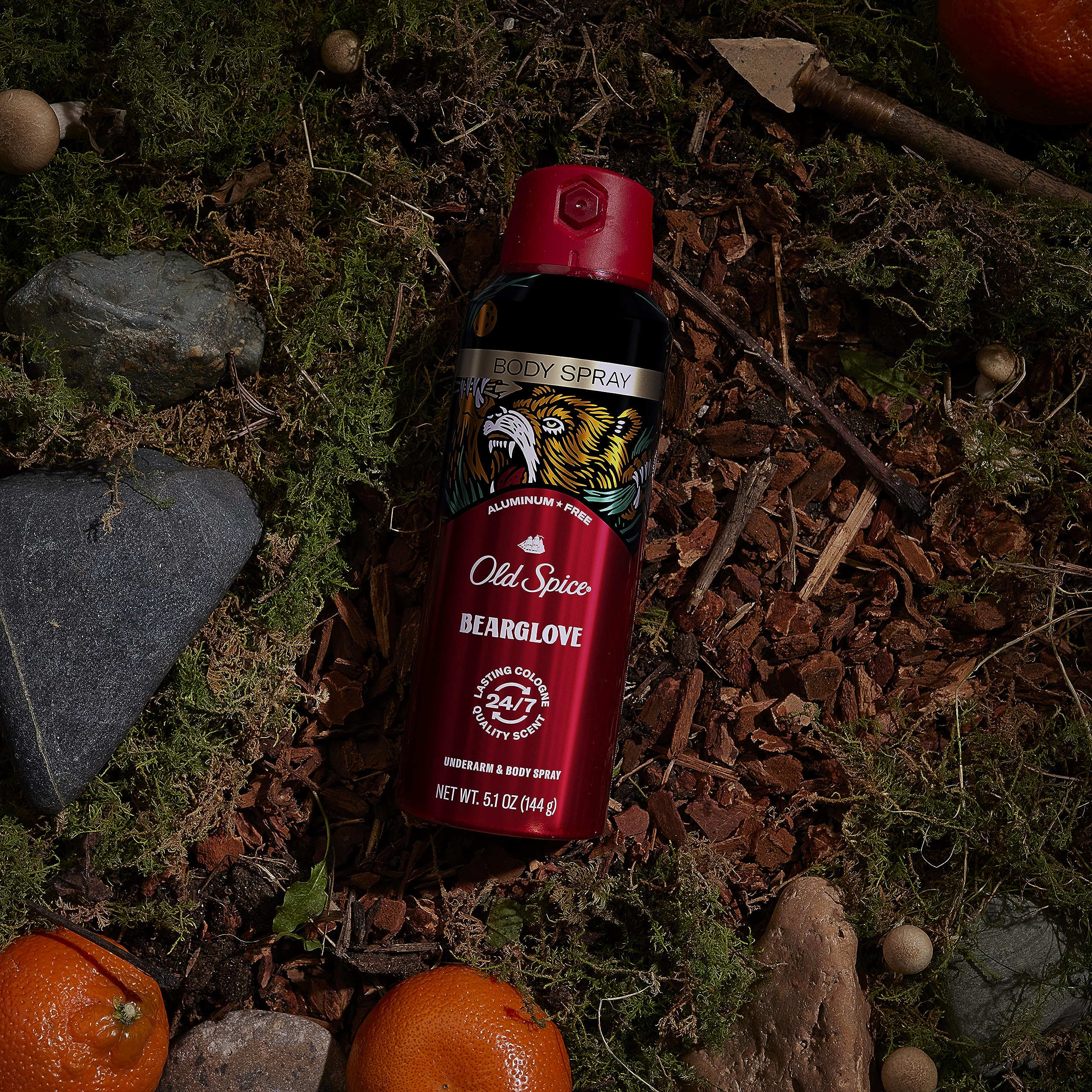 Old Spice Bearglove – brume appliquée pour une sensation rafraîchissante après l'effort.
