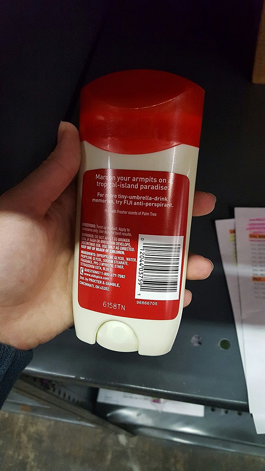 Old Spice Fiji Déodorant emballage arrière, révèle les détails du pack et l'allure