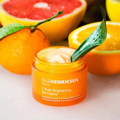 Complexe vitamine C d'Ole Henriksen offre éclat et protection antioxydante.