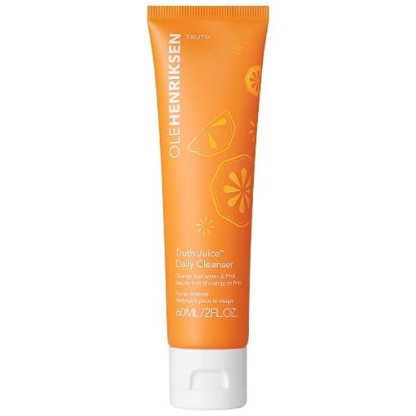 Nettoyant Ole Henriksen en bouteille, purifie sans dessécher la peau.