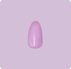 Ongles adhésifs amande taille moyenne Olive & June, ajustement parfait pour différentes tailles d'ongles.