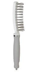 Brosse Olivia Garden anti-statique avec poignée ergonomique pour cheveux lisses.