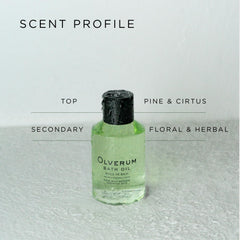 Application Olverum huile-bain sur peau, pour une douceur satinée.
