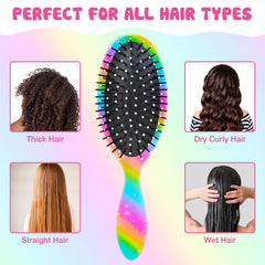 Brosse OlyPegic avec usage pour tous types de cheveux.