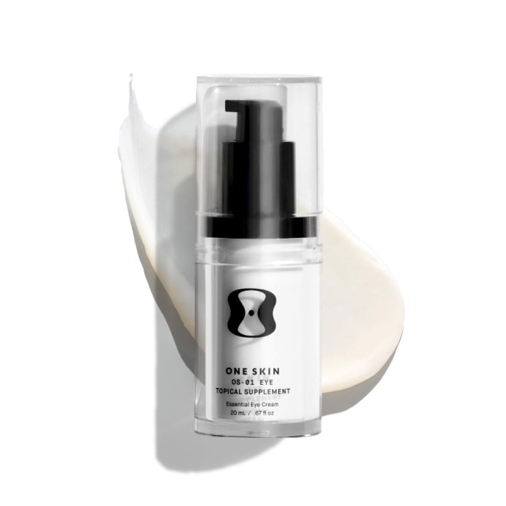 OneSkin EYE OS-01: bouteille-pompe pratique pour une application précise du contour des yeux.