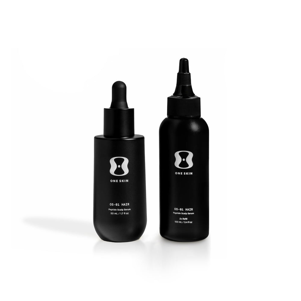 oneskin HAIR OS-01 bouteille et étiquette visibles, soutien potentiel à une routine capillaire.