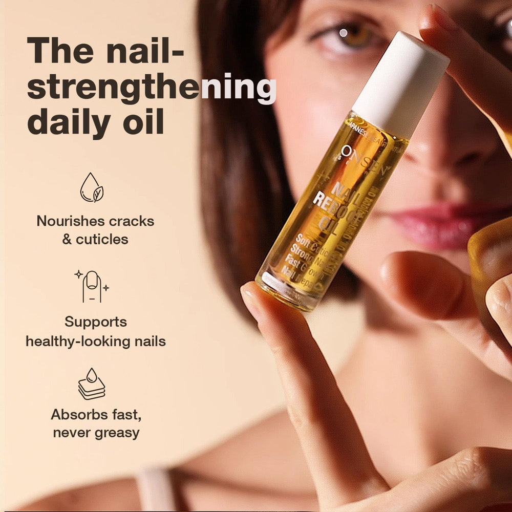 Application ciblée sur cuticules et ongles avec Onsen Secret.
