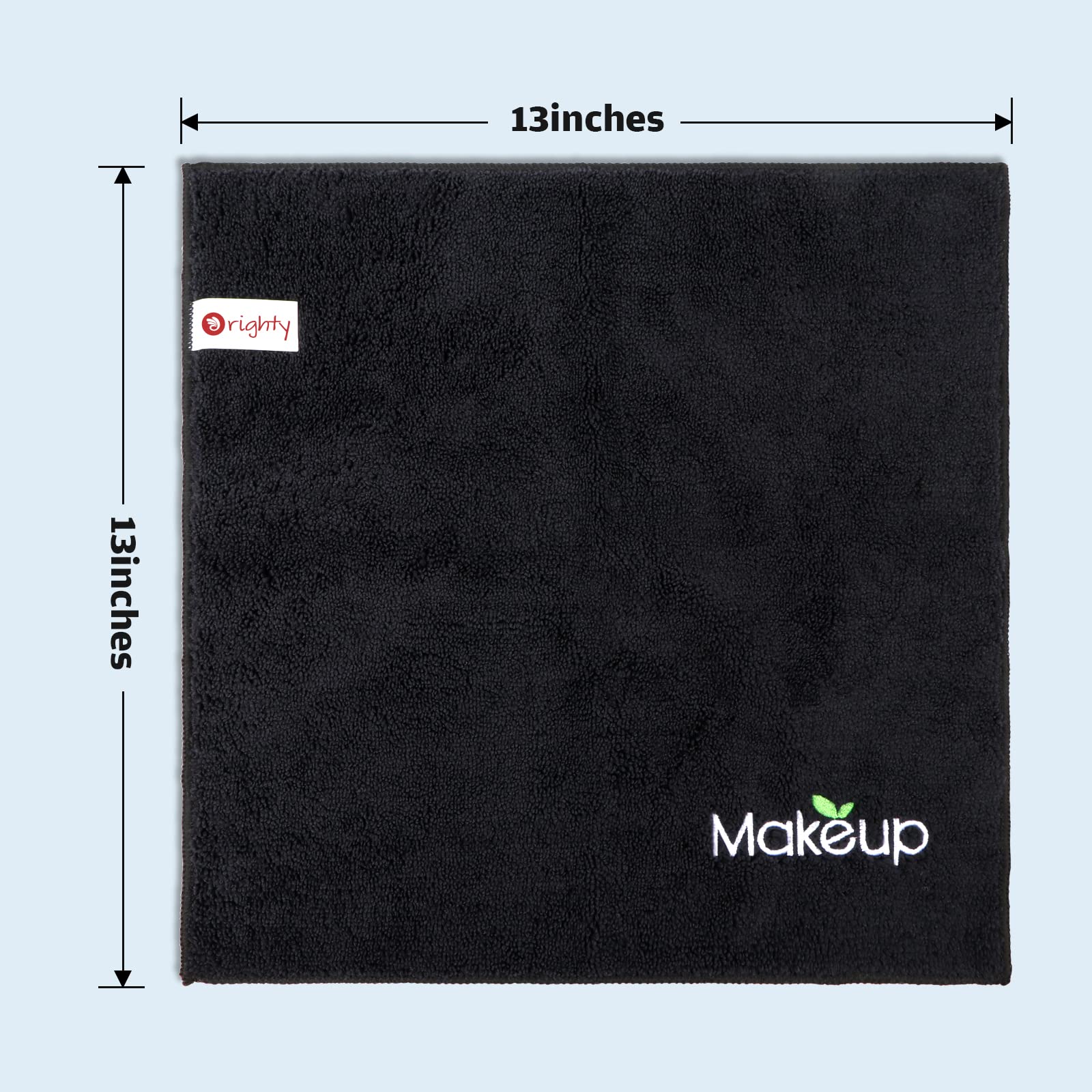Lingettes démaquillage tout-en-un Orighty, enlèvent maquillage et impuretés facilement.