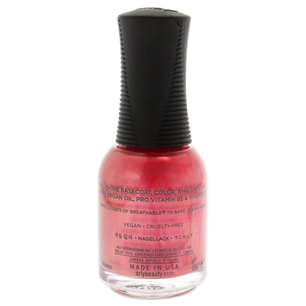 Orly Breathable : brosse Genius assure une application uniforme et sans traces.