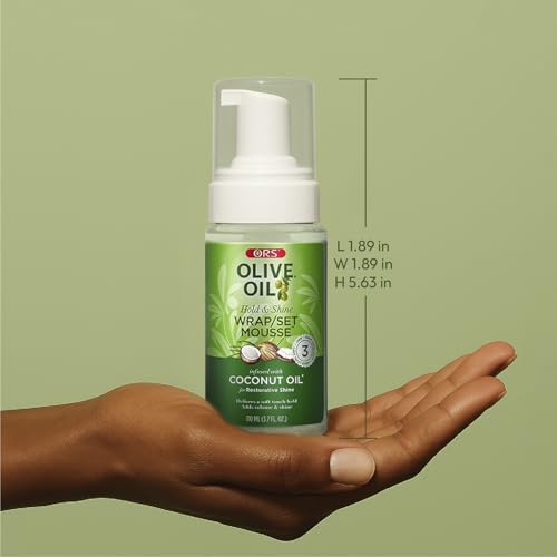 Bouteille ORS de mousse à l’huile d’olive et coco prête à l’emploi.