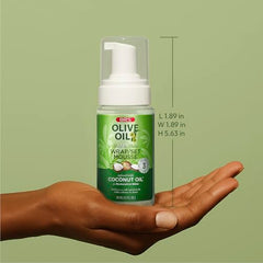 Bouteille ORS de mousse à l’huile d’olive et coco prête à l’emploi.