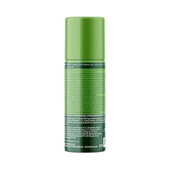 ORS Spray brillance nourrissante sur cheveux, apporte texture légère et satinée.