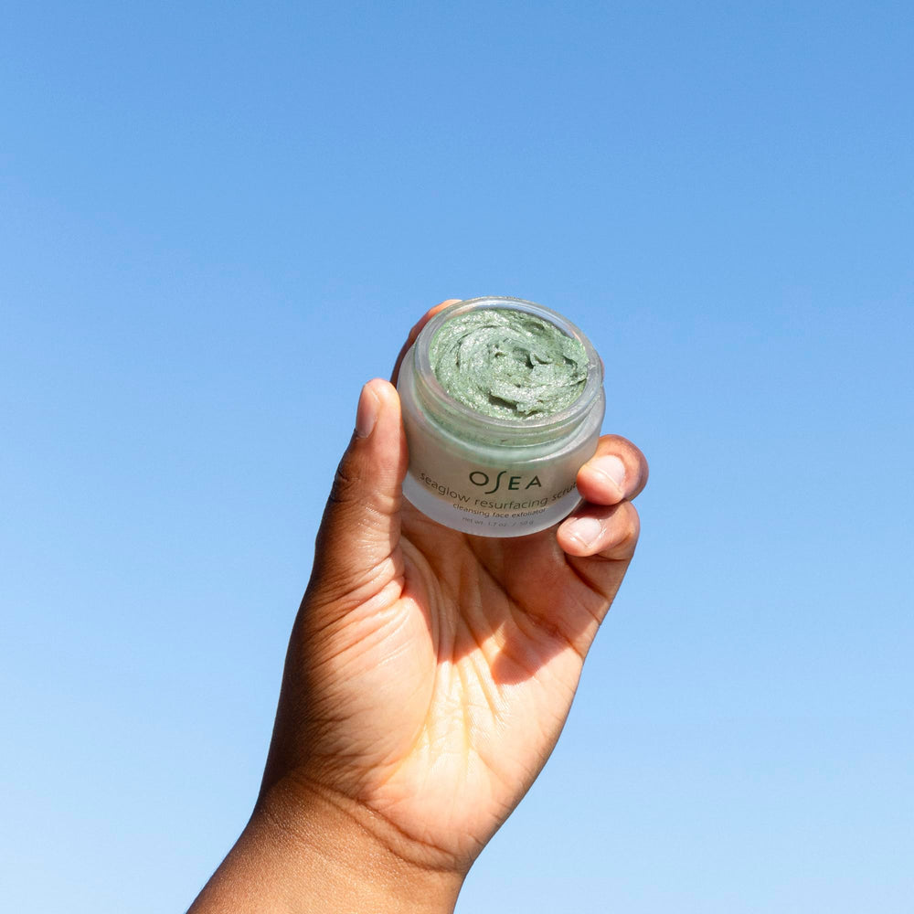 OSEA Seaglow emballage vegan: emballage et soin végan respectueux de la peau.