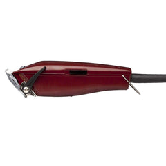 Oster Fast Feed fonctionnement silencieux réduit la fatigue lors de longues sessions.