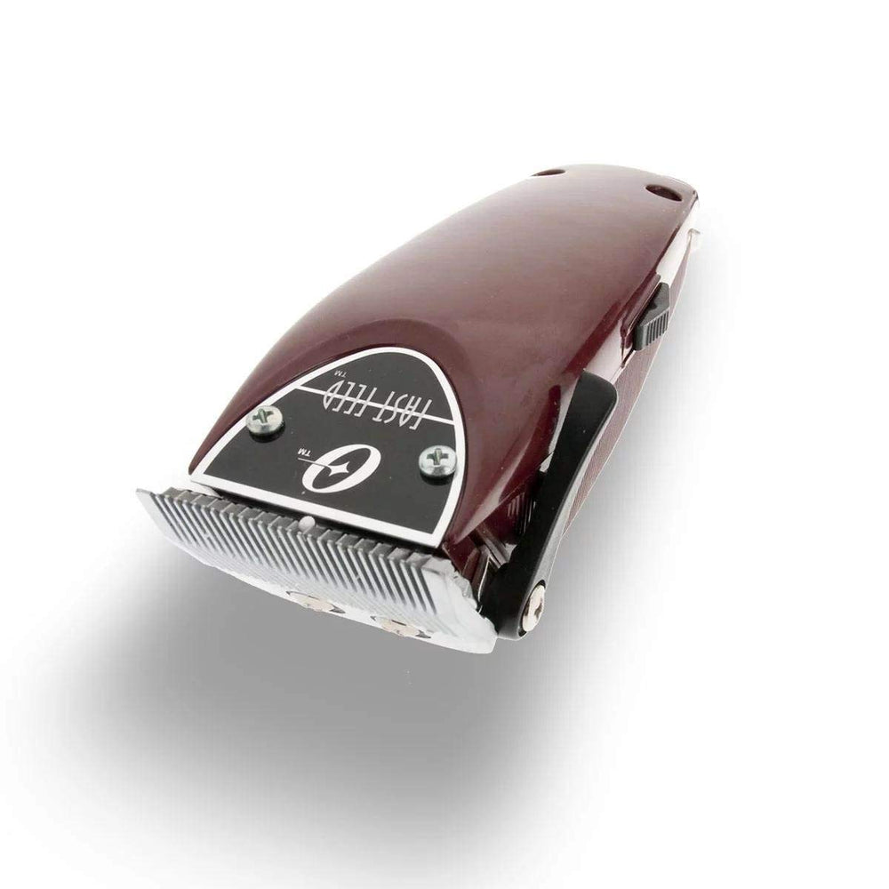 Oster Fast Feed moteur pivotant puissant offre une coupe efficace.