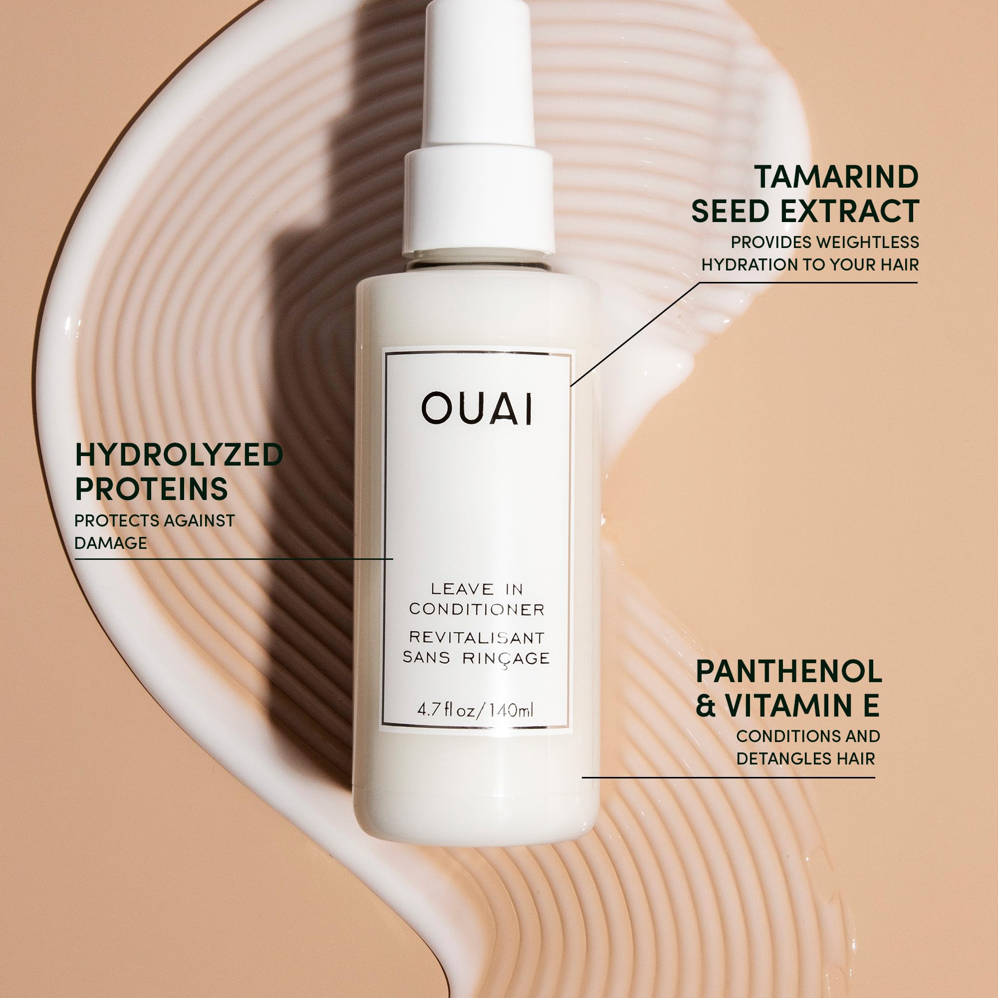 OUAI Coiffage vagues naturelles – définition et mouvement sans effort.