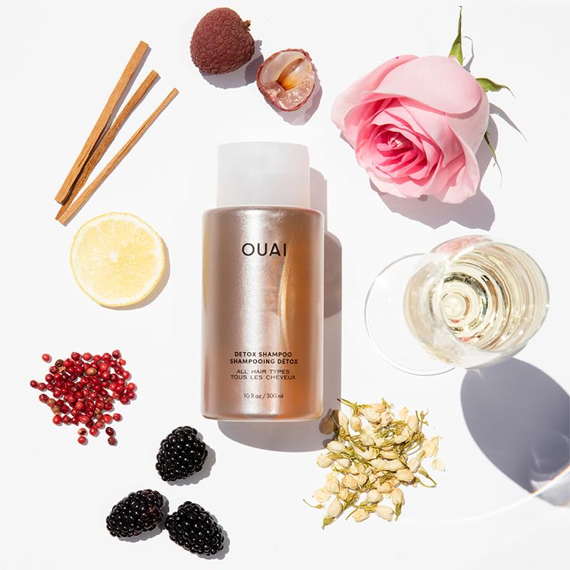 OUAI shampoing detox, rituel beauté quotidien en format voyage, pratique et efficace.