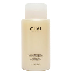 OUAI Medium Shampoo – bouteille hydratante pour cheveux équilibrés.