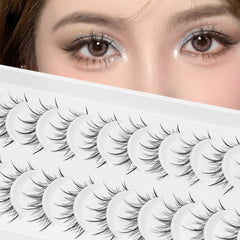 Cils manga longueur 9-13 mm pour un rendu discret et élégant.