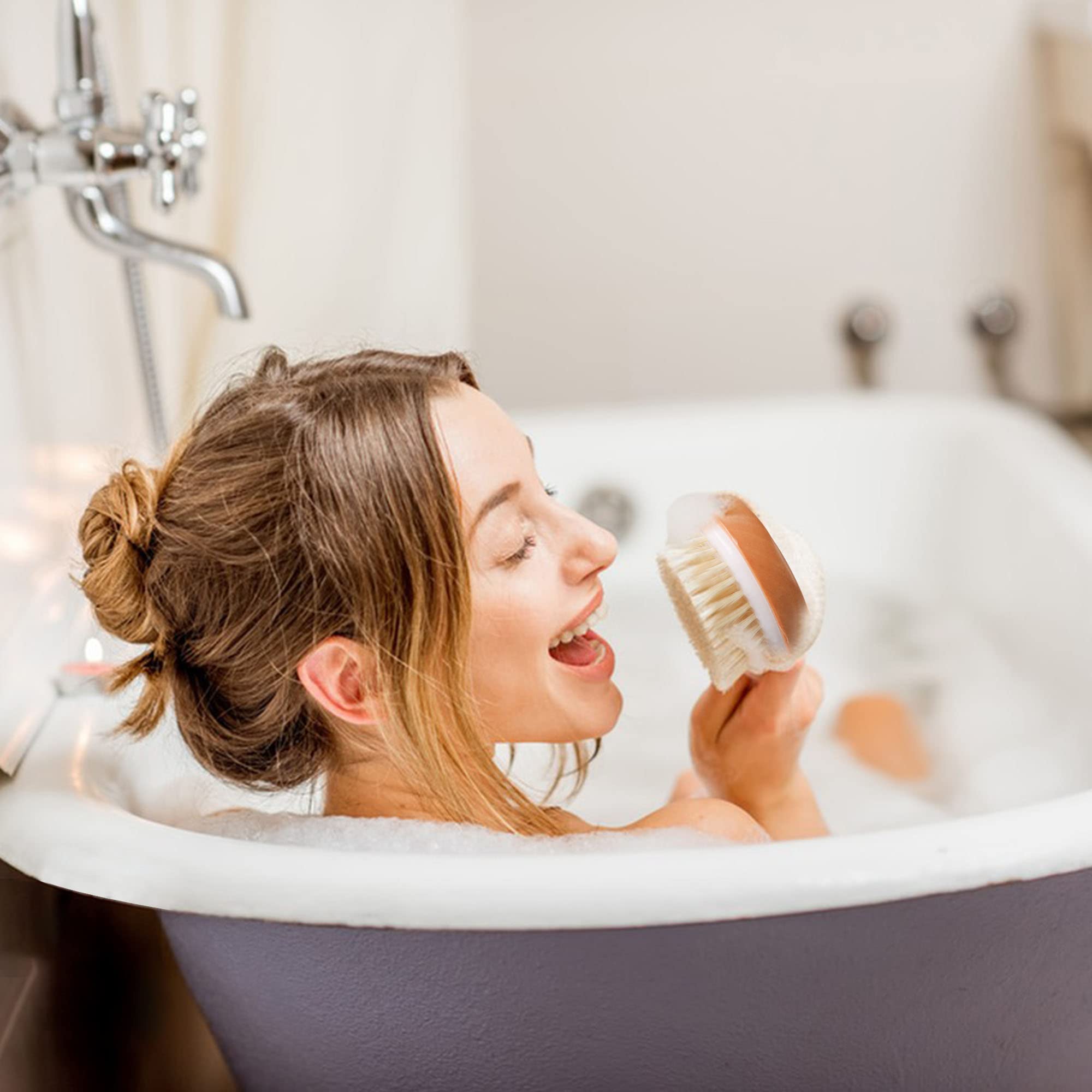 OWIIZI brosse-douche design-ergonomique pour bain confortable