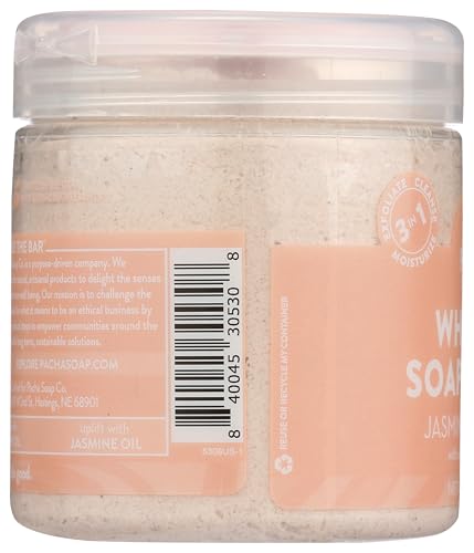 Pacha Soap Co – fleurs de jasmin et gardenia sur la surface du savon.