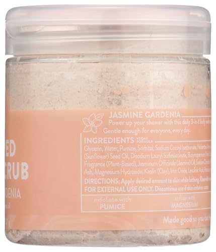 Pacha Soap Co – mains utilisant le savon fouetté pour une peau douce.
