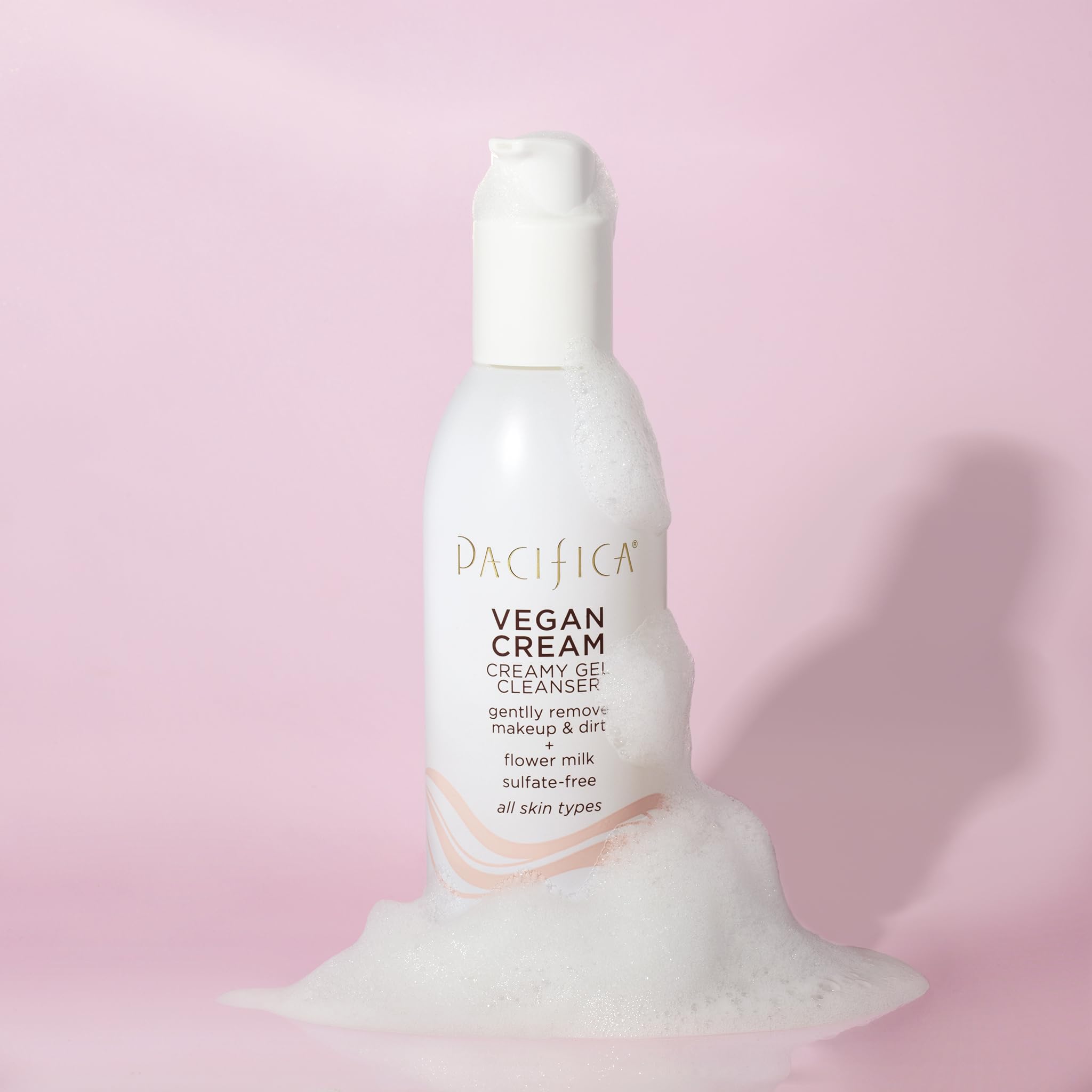 Démaquillage-maquillage-tenace par Pacifique: élimine maquillage tenace en douceur.