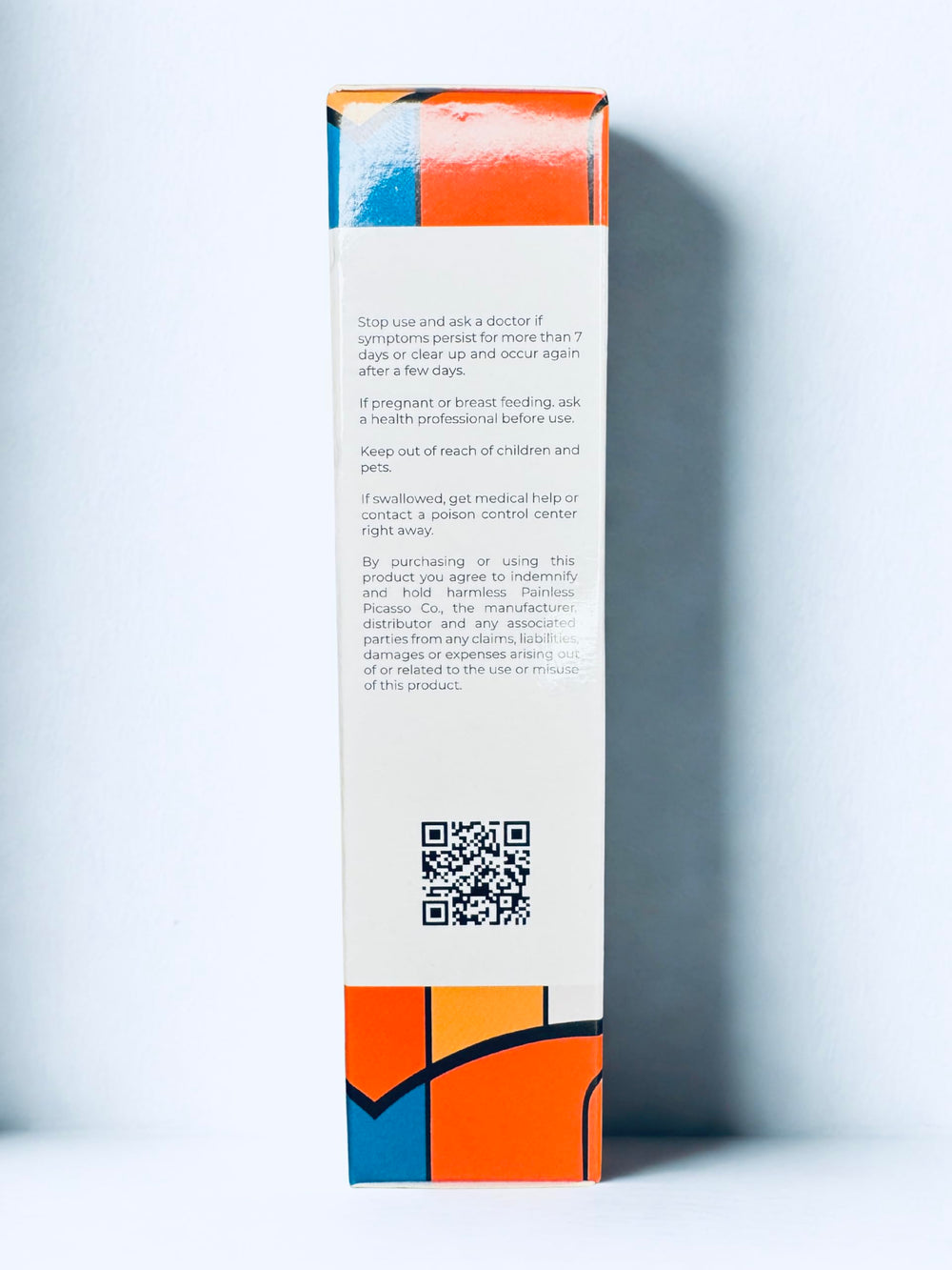 Emballage minimaliste reflète une routine pré-cosmétique efficace