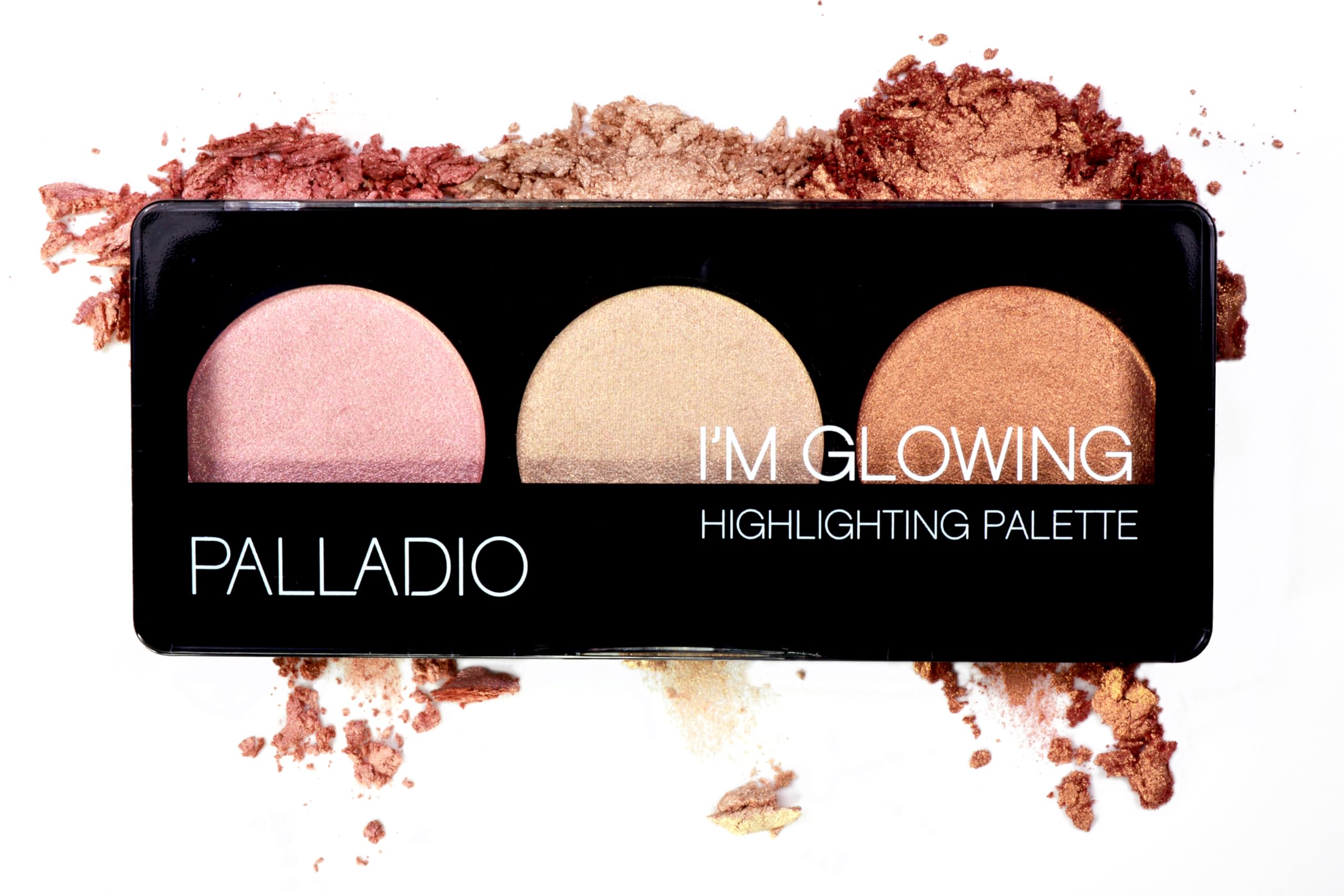 Application facile Palladio sur les pommettes pour un glow subtil.