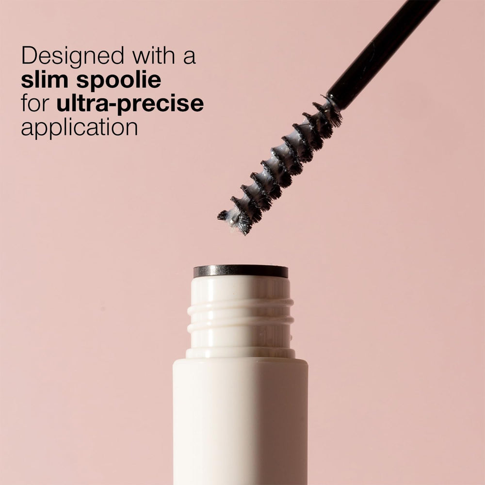 Brosse précision Palladio pour un coiffage sourcils méticuleux.