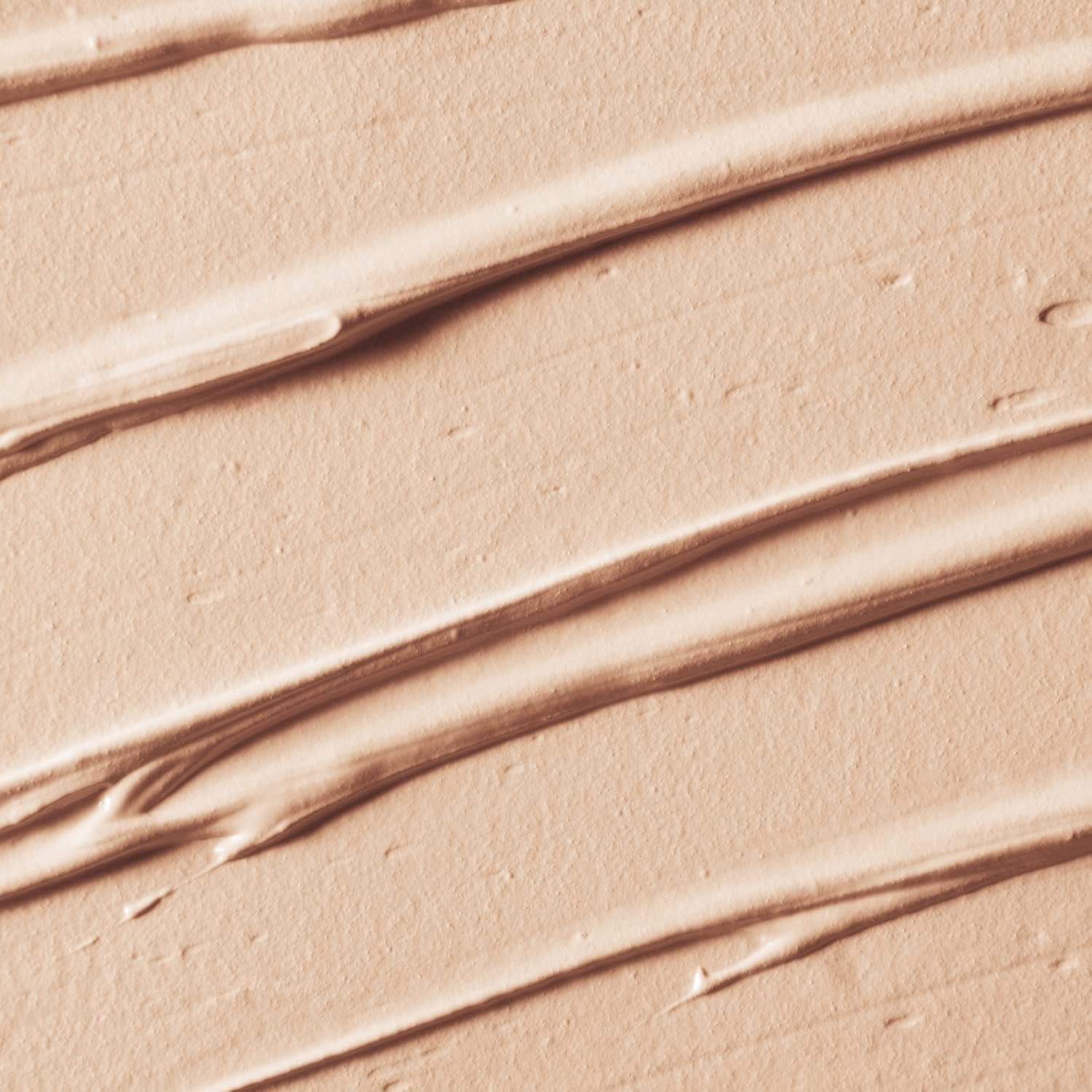 Texture légère Palladio Rice Primer pour une base naturelle et confortable.