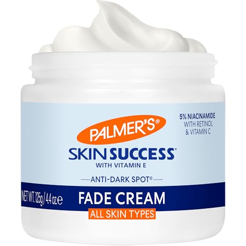 Palmer's Skin Success crème hydratante visage, texture riche prêt à l'application.