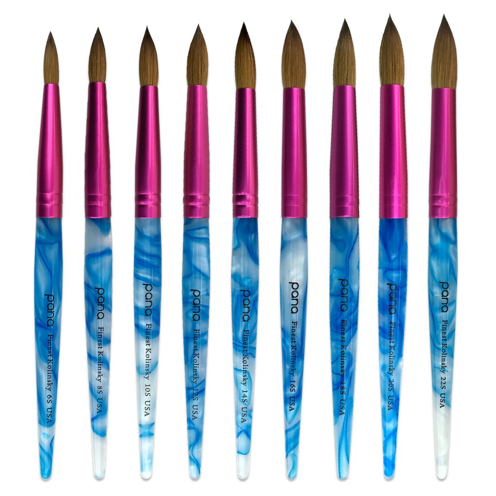 PANA pinceau ongles Kolinsky, prêt pour espace de travail élégant et efficace.