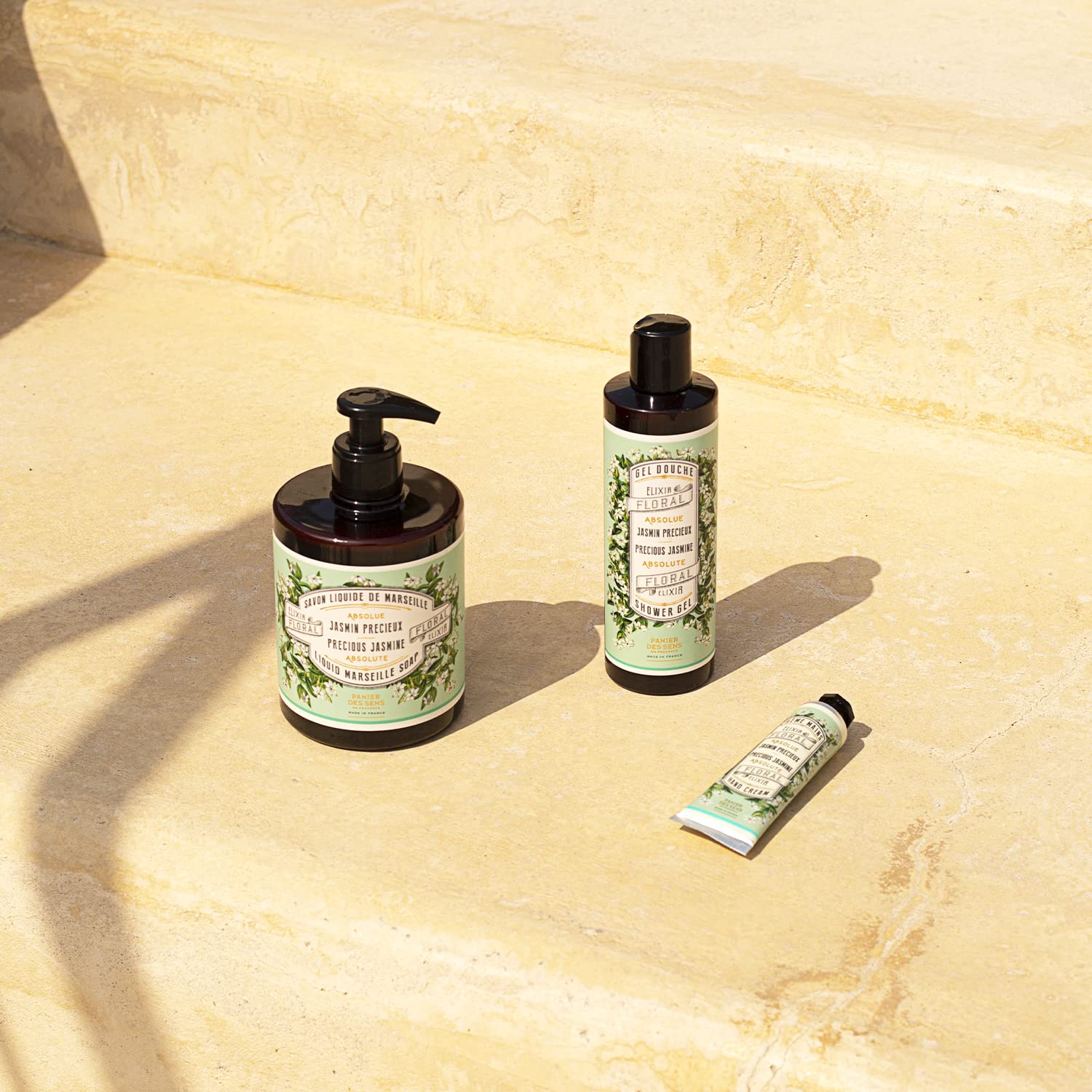 Panier des Sens format mini pratique pour les soins quotidiens en déplacement.