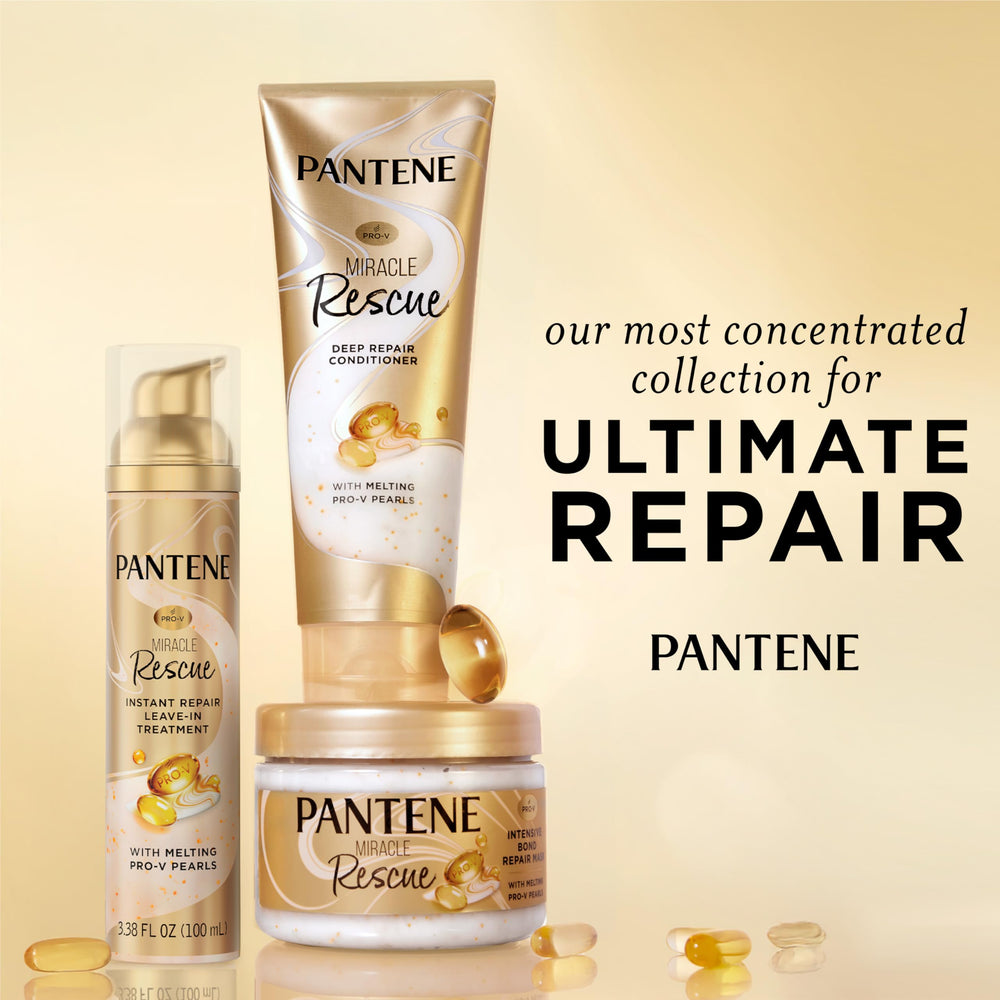 Pantene Miracle Rescue, massage capillaire sur cheveux mouillés pour démêlage facilité.