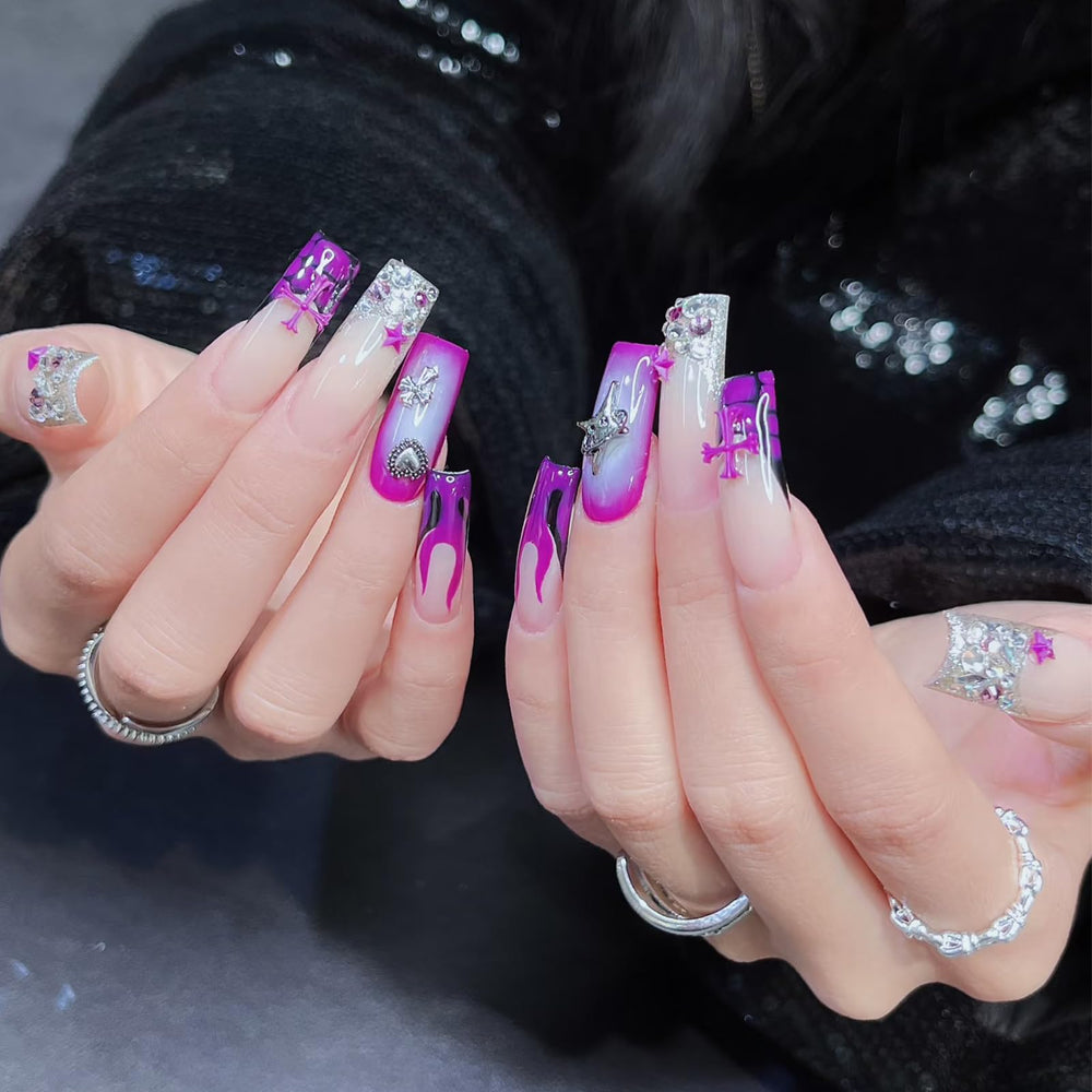 Panthra tips d’ongles ABS résistants, légers et confortables à porter.