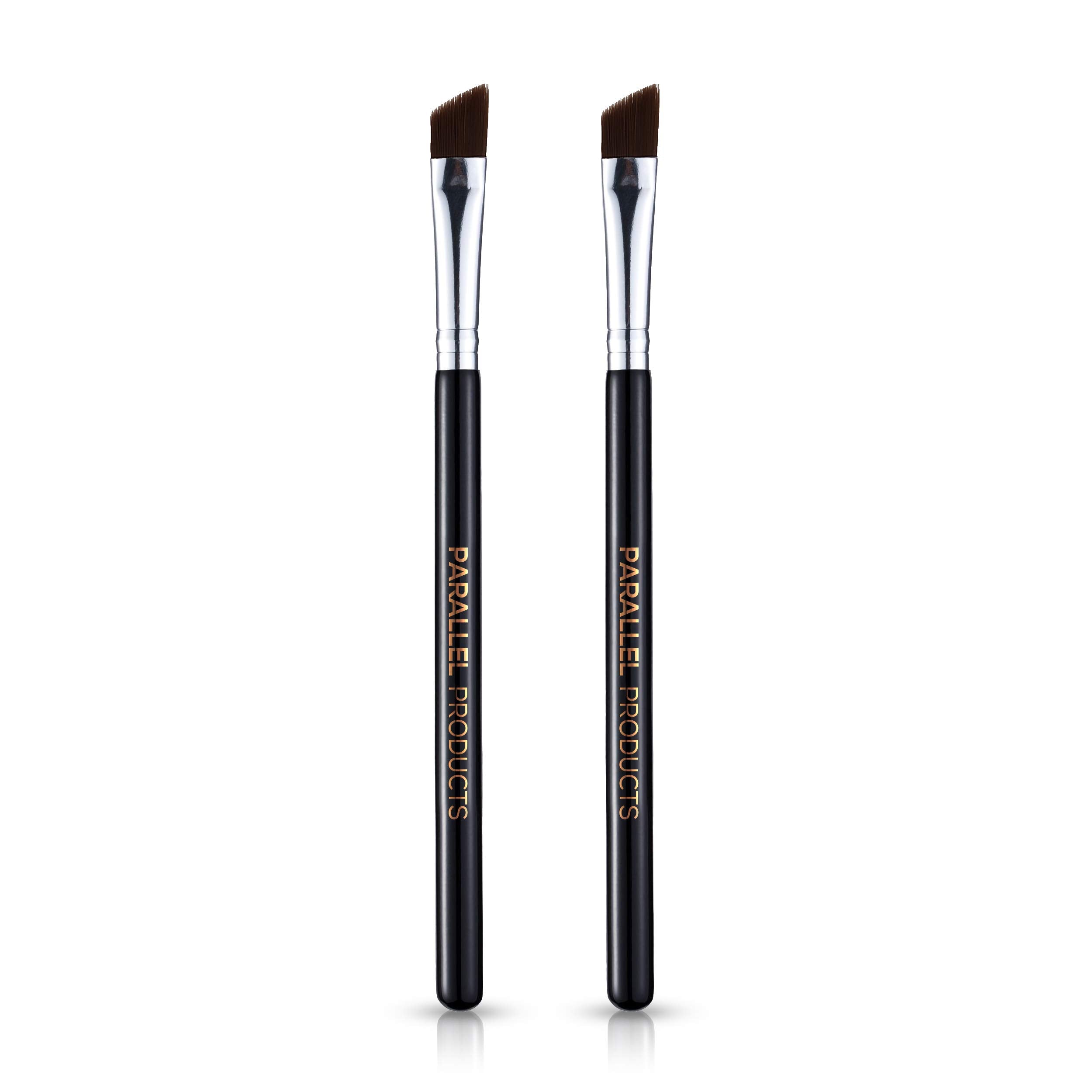 Crème et teinte sur sourcils avec brosse angulee PARALLEL.