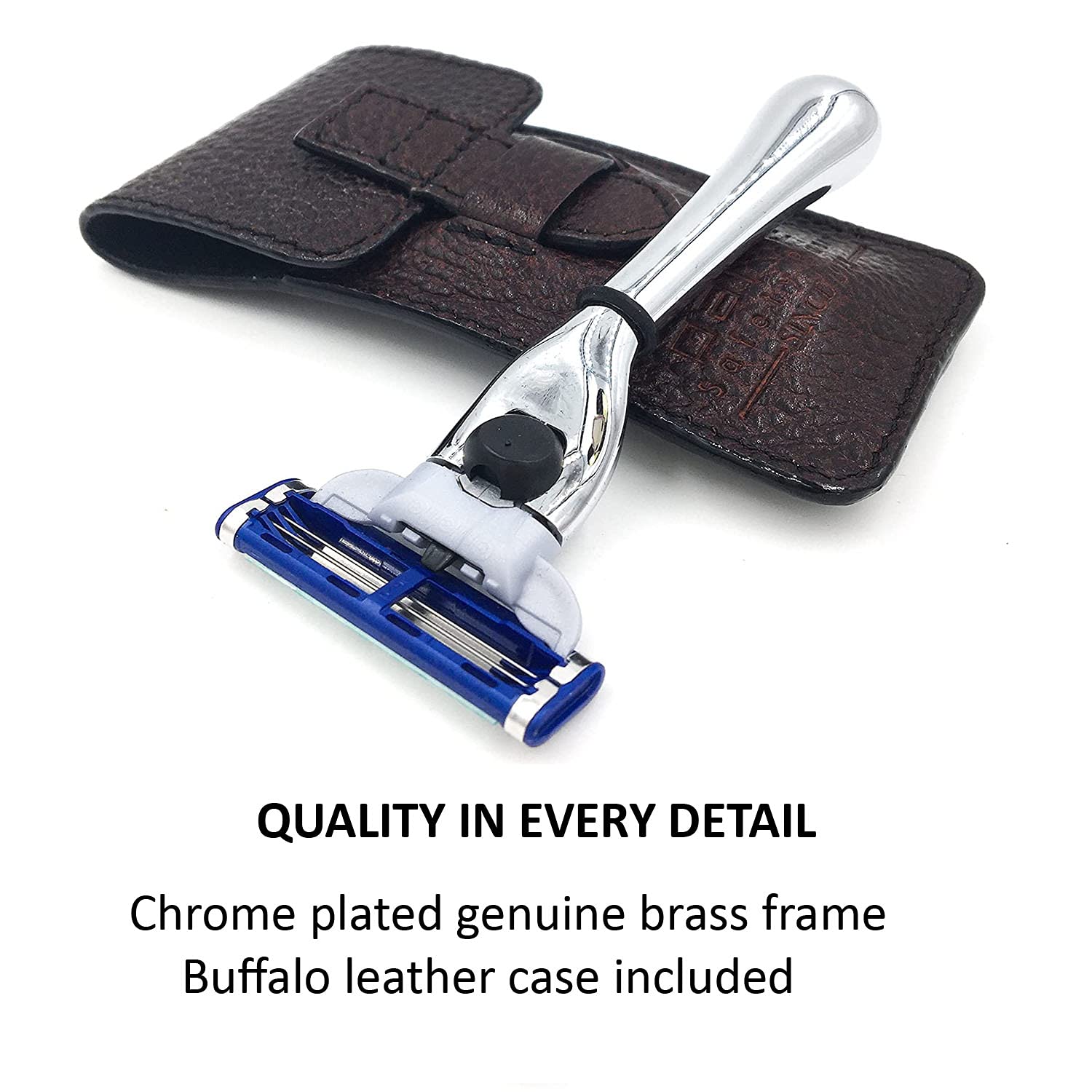 Poignée en laiton chrome Parker – prise antiderapante pour un rasage précis.