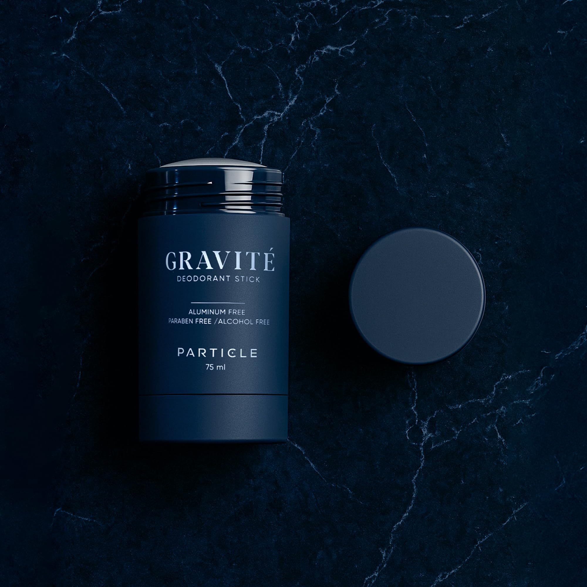 Particle Gravité Déodorant: notes de tête bergamote et pamplemousse pour énergie matinale.