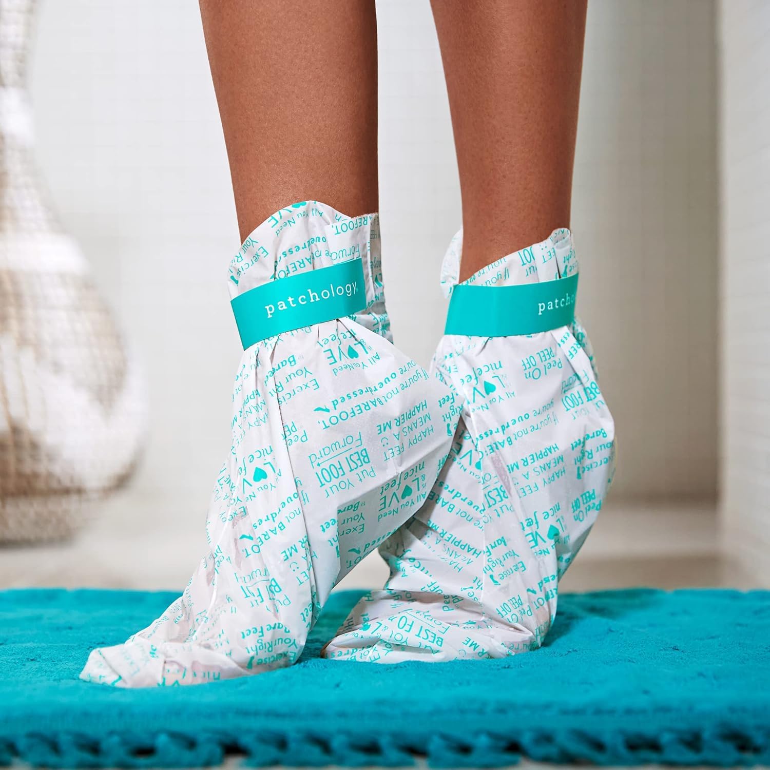 Patchology PoshPeel Pedi Cure – bottes-pieds, soin ciblé pour pieds plus lisses.