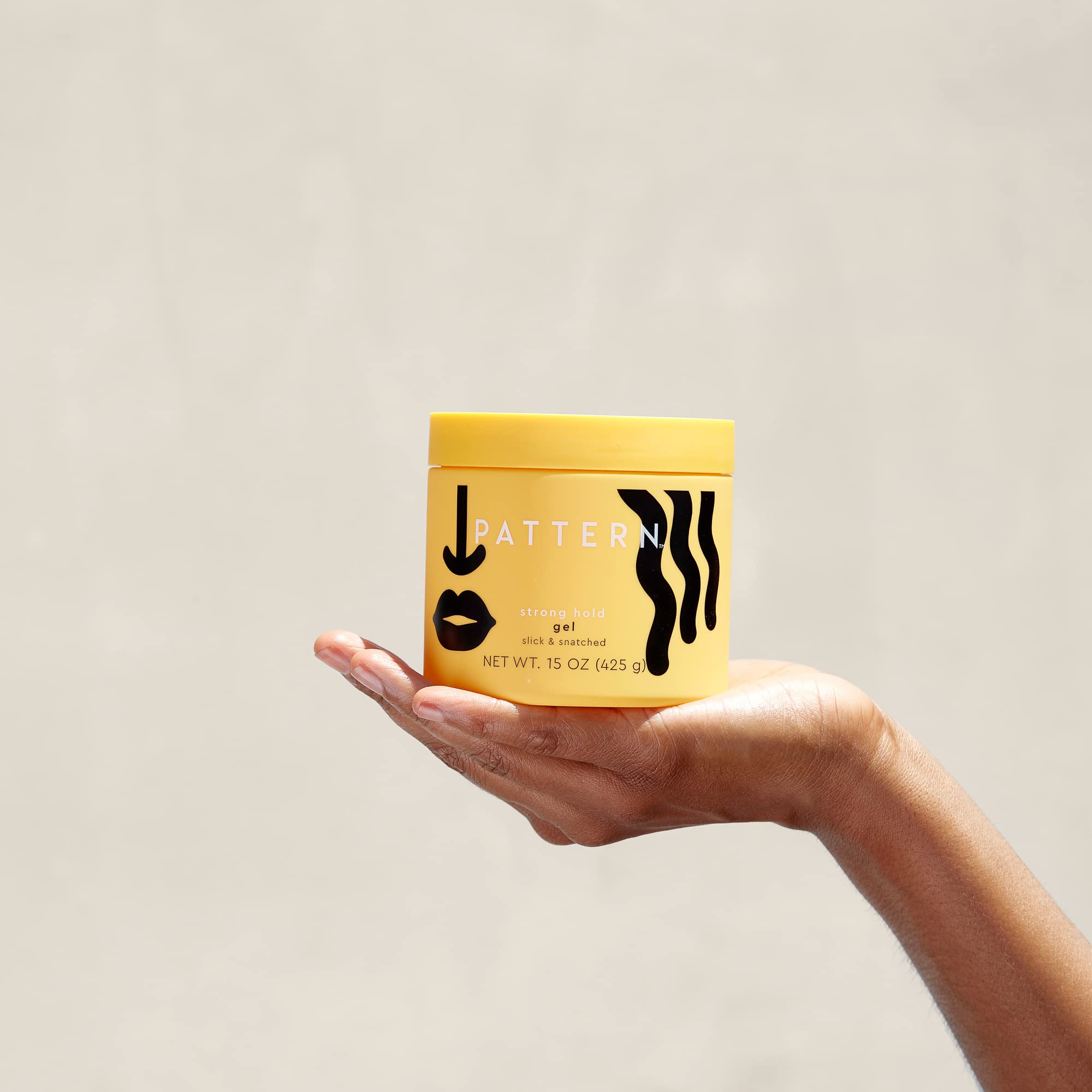 PATTERN Beauty Gel – Parfum léger Neroli, Rose et Patchouli.