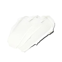 Texture pliable démontrée sur les cheveux avec ESP Elastic Shaping Paste.