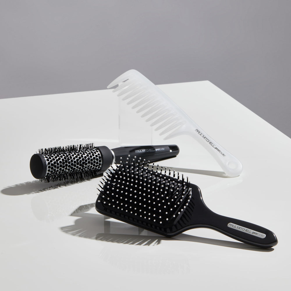Paul Mitchell Express Ion: astuce stylistique pour volume durable grâce au barillet chauffant.