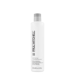 Paul Mitchell Foaming Pomade - la bouteille élégante facilite un coiffage léger.