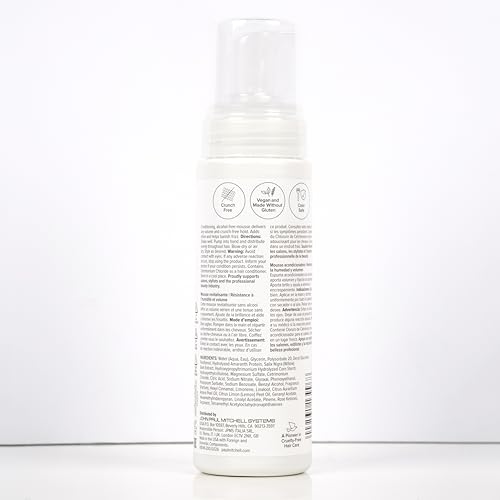 Brushing facile grâce à la mousse légère Paul Mitchell Invisiblewear Extra Body Whip.